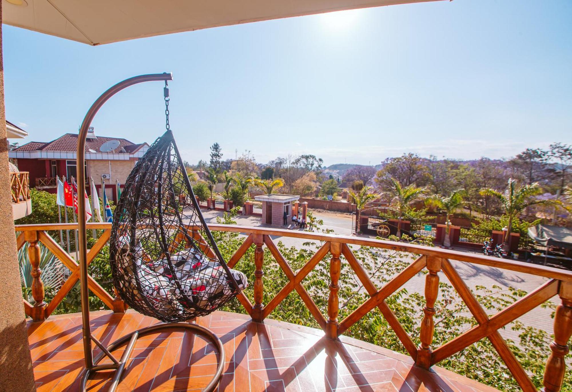 Mount Royal Villa Iringa Buitenkant foto